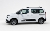 vehicle image #9