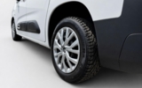 vehicle image #19