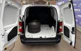 vehicle image #38