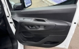 vehicle image #27