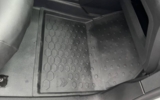 vehicle image #30