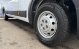 vehicle image #5