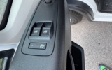 vehicle image #18