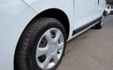 vehicle image #9