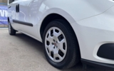 vehicle image #14
