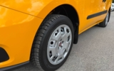 vehicle image #9