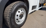vehicle image #9