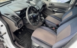 vehicle image #9
