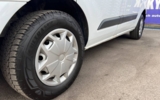 vehicle image #9