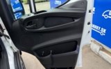 vehicle image #32