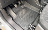 vehicle image #19