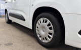 vehicle image #6