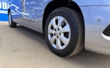 vehicle image #32