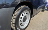 vehicle image #11