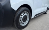 vehicle image #11