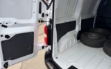 vehicle image #36