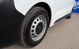 vehicle image #10