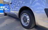 vehicle image #6