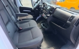 vehicle image #32