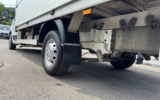 vehicle image #9