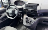 vehicle image #23