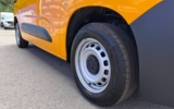 vehicle image #6
