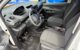 vehicle image #19