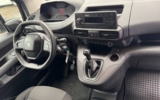 vehicle image #25