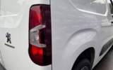 vehicle image #17