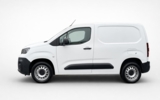 vehicle image #9