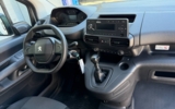 vehicle image #29