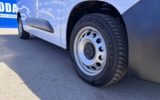 vehicle image #6