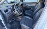 vehicle image #9