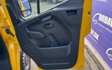 vehicle image #10