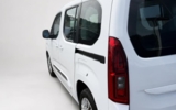 vehicle image #12