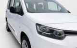 vehicle image #5