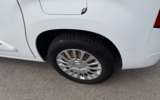 vehicle image #13