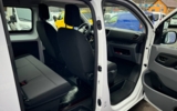 vehicle image #35