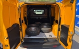 vehicle image #18