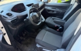 vehicle image #24