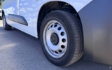 vehicle image #6