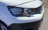 vehicle image #5