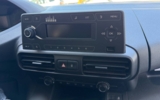 vehicle image #32