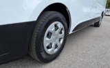 vehicle image #10
