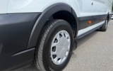 vehicle image #11