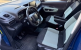 vehicle image #10