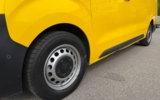vehicle image #11
