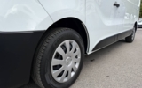 vehicle image #9