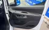 vehicle image #26