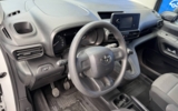 vehicle image #23